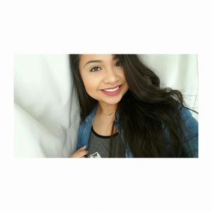 Meet your Posher, Jackeline